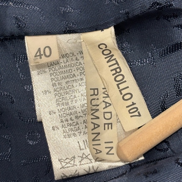 Liu Jo Wool Navy/White Coat, Italy Size 40 (alpha size S) - Picture 8 of 8